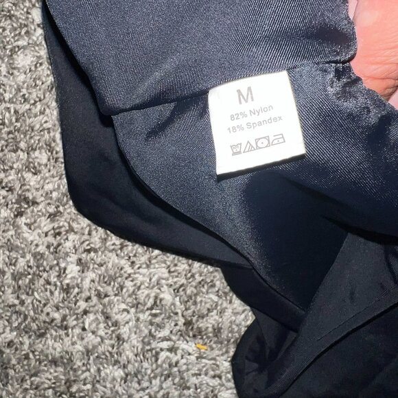 Women’s Medium Black One-Shoulder Bikini Set Asymmetrical Two-Piece Swimwear - Picture 5 of 5